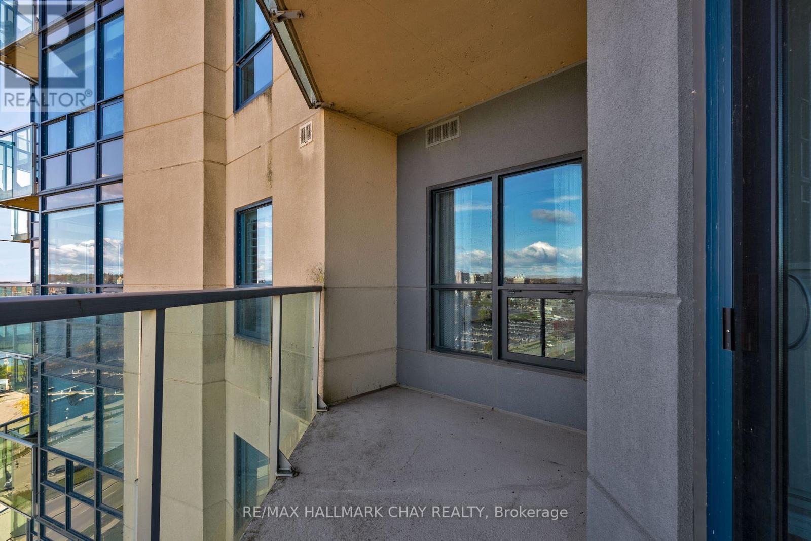 1401 - 33 Ellen Street, Barrie (City Centre), Ontario  L4N 6E9 - Photo 15 - S12514800