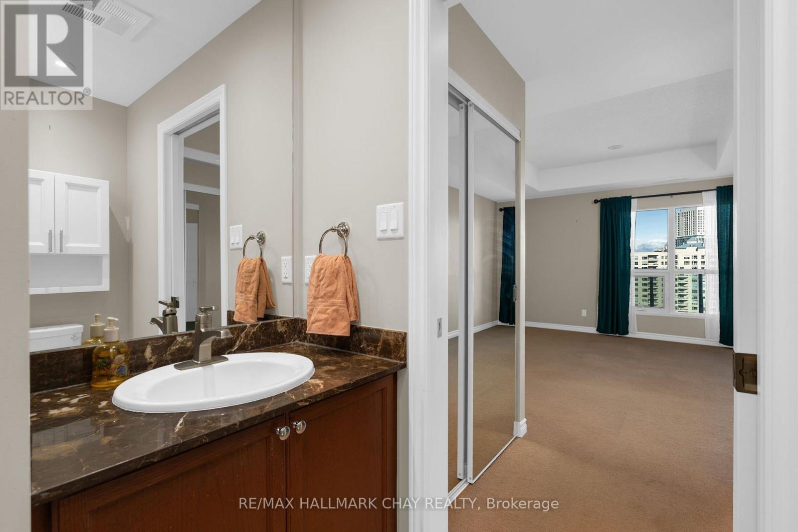 1401 - 33 Ellen Street, Barrie (City Centre), Ontario  L4N 6E9 - Photo 19 - S12514800