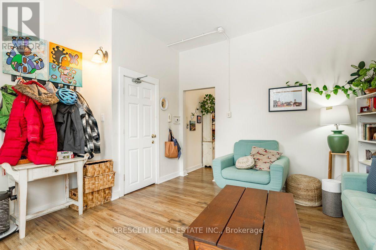 265 Barrie Road, Orillia, Ontario  L3V 2R4 - Photo 8 - S12514850