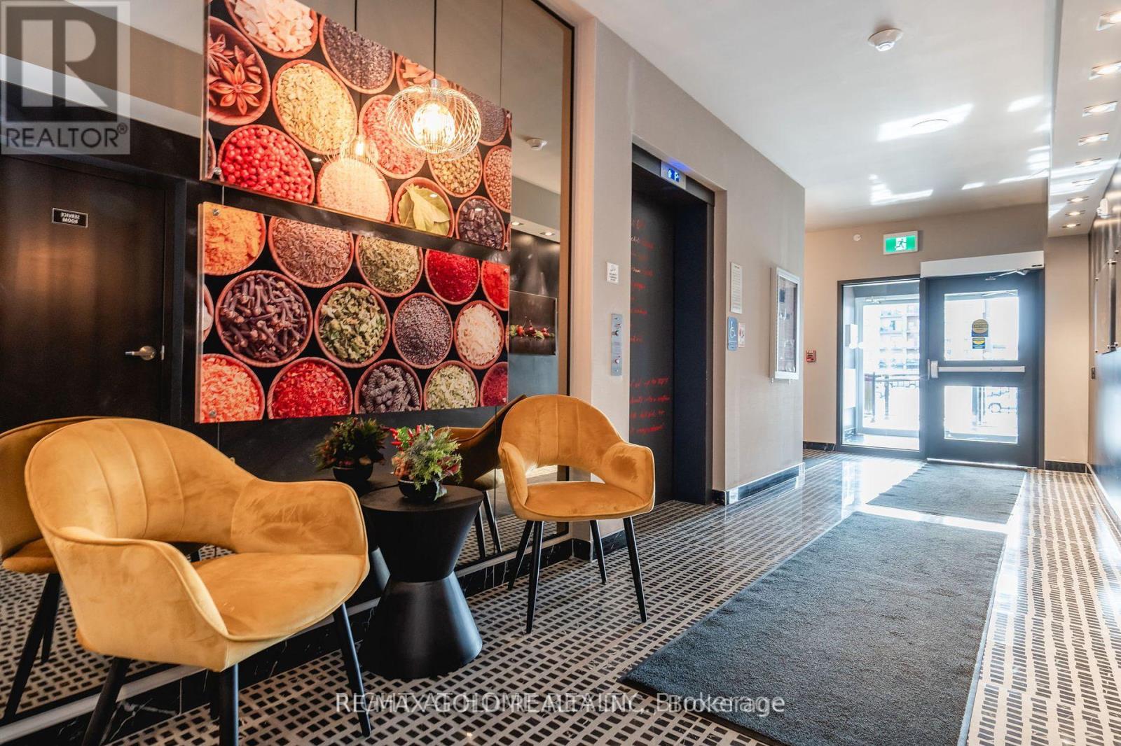 213 - 1 Chef Lane, Barrie, Ontario L9J 0M5 - Photo 4 - S12514880