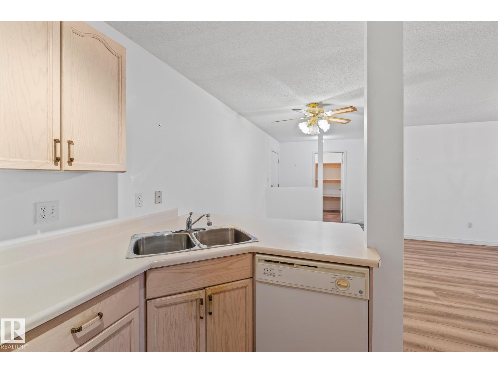 #104 45 Gervais Rd, St. Albert, Alberta  T8N 6H7 - Photo 10 - E4464840