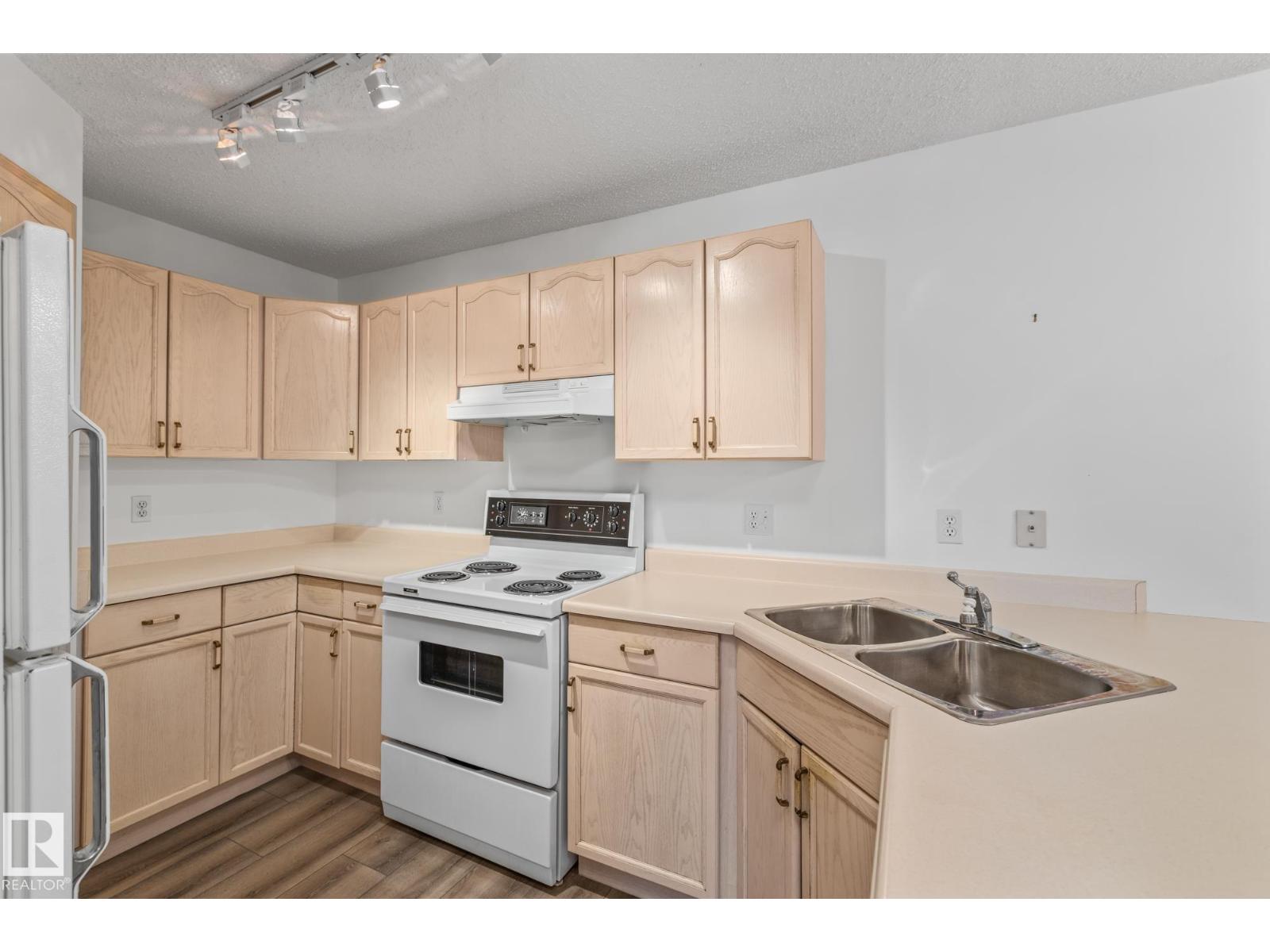 #104 45 Gervais Rd, St. Albert, Alberta  T8N 6H7 - Photo 8 - E4464840