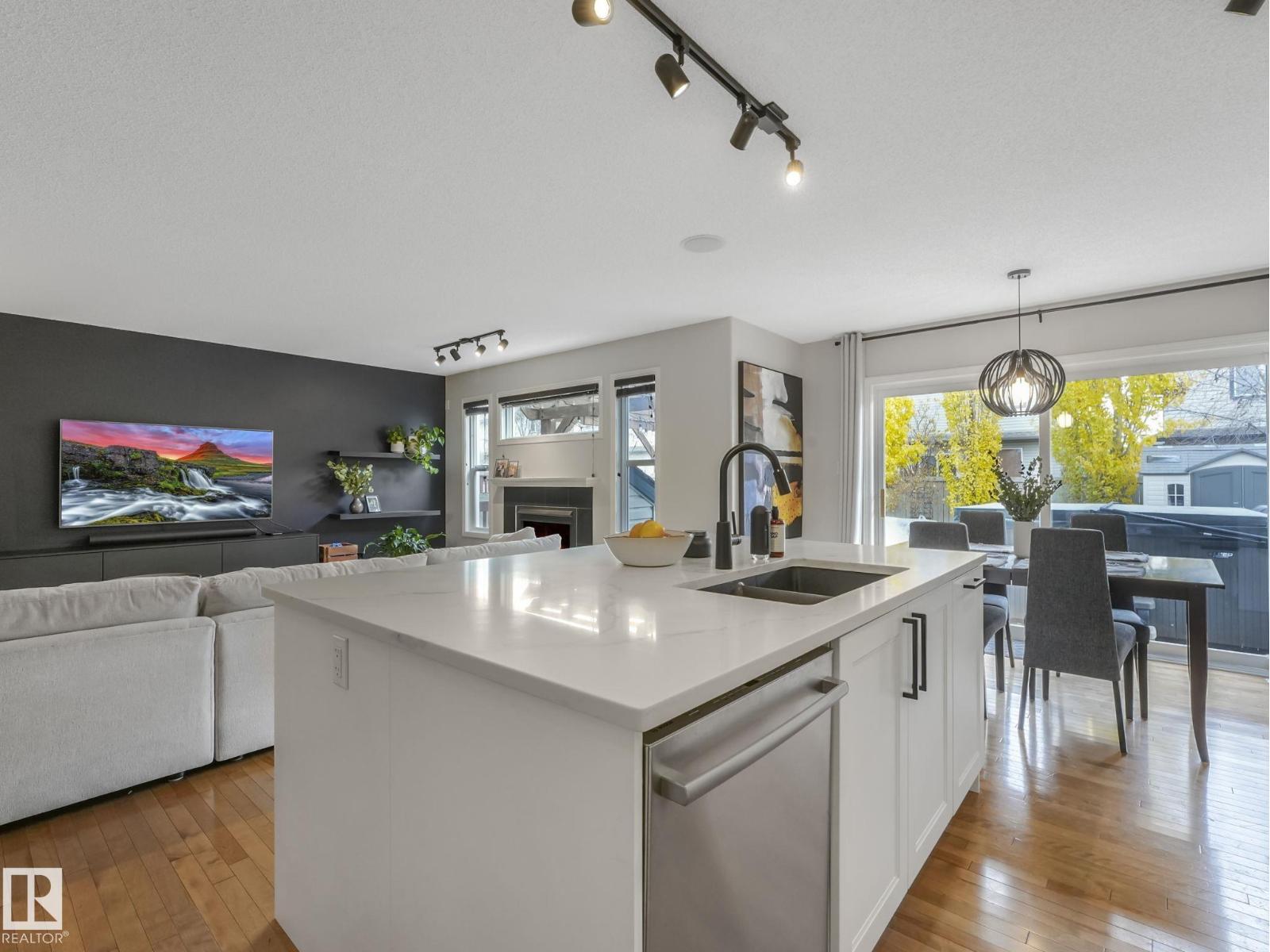 6913 Strom Ln Nw, Edmonton, Alberta  T6R 0G3 - Photo 28 - E4464841