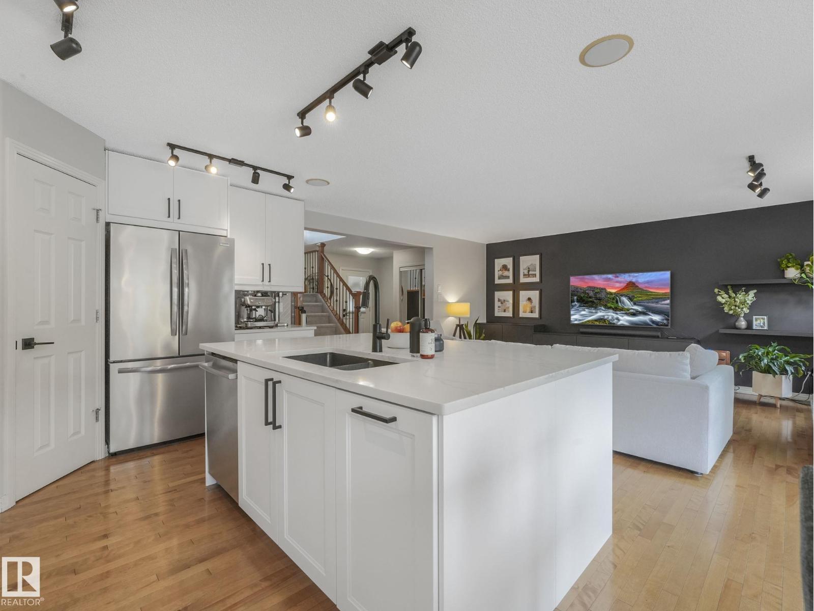 6913 Strom Ln Nw, Edmonton, Alberta  T6R 0G3 - Photo 29 - E4464841