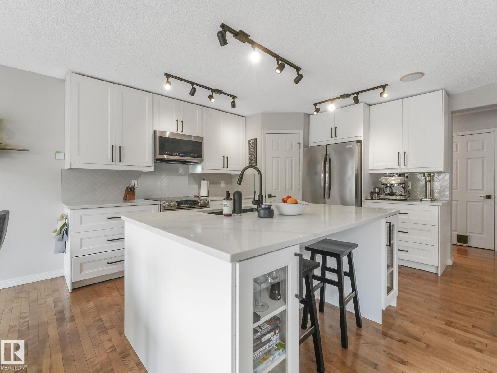 6913 Strom Ln Nw, Edmonton, Alberta  T6R 0G3 - Photo 30 - E4464841