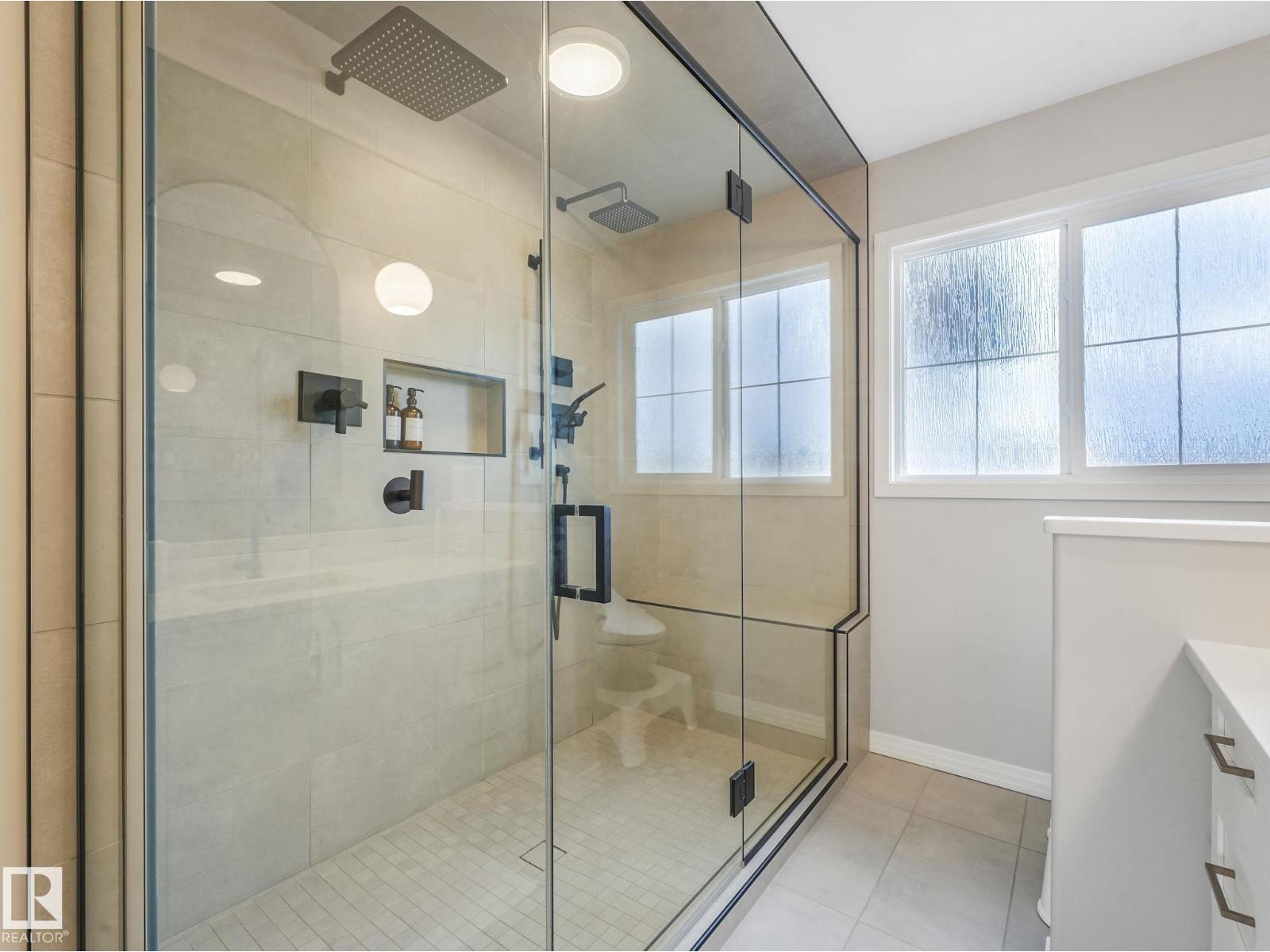 6913 Strom Ln Nw, Edmonton, Alberta  T6R 0G3 - Photo 56 - E4464841