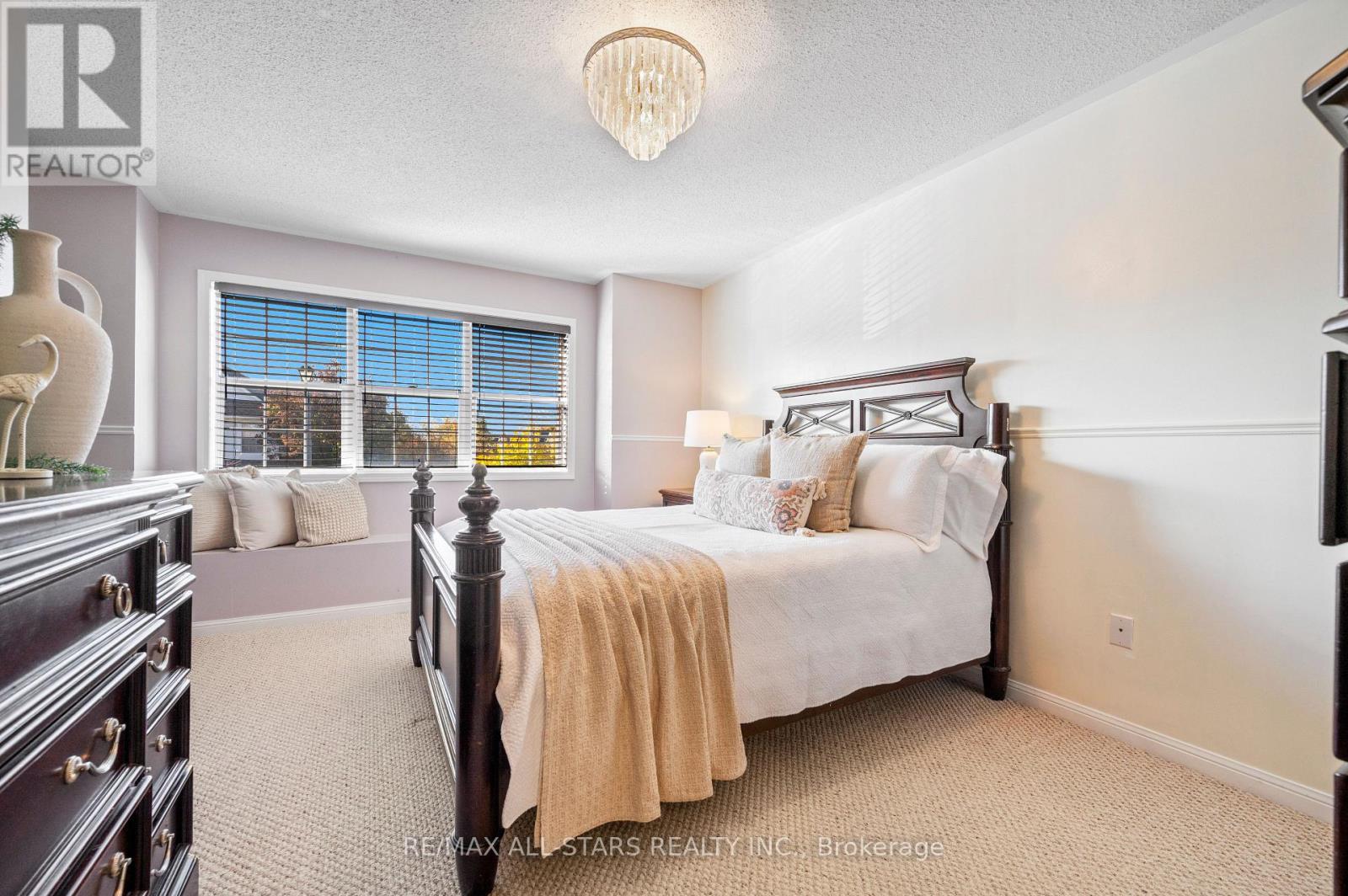 1549 Evans Terrace, Milton, Ontario  L9T 5J4 - Photo 23 - W12514780