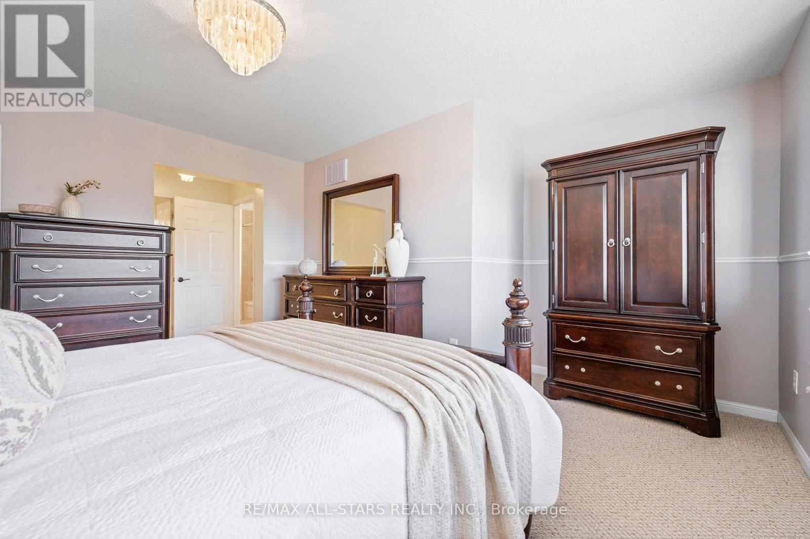 1549 Evans Terrace, Milton, Ontario  L9T 5J4 - Photo 26 - W12514780