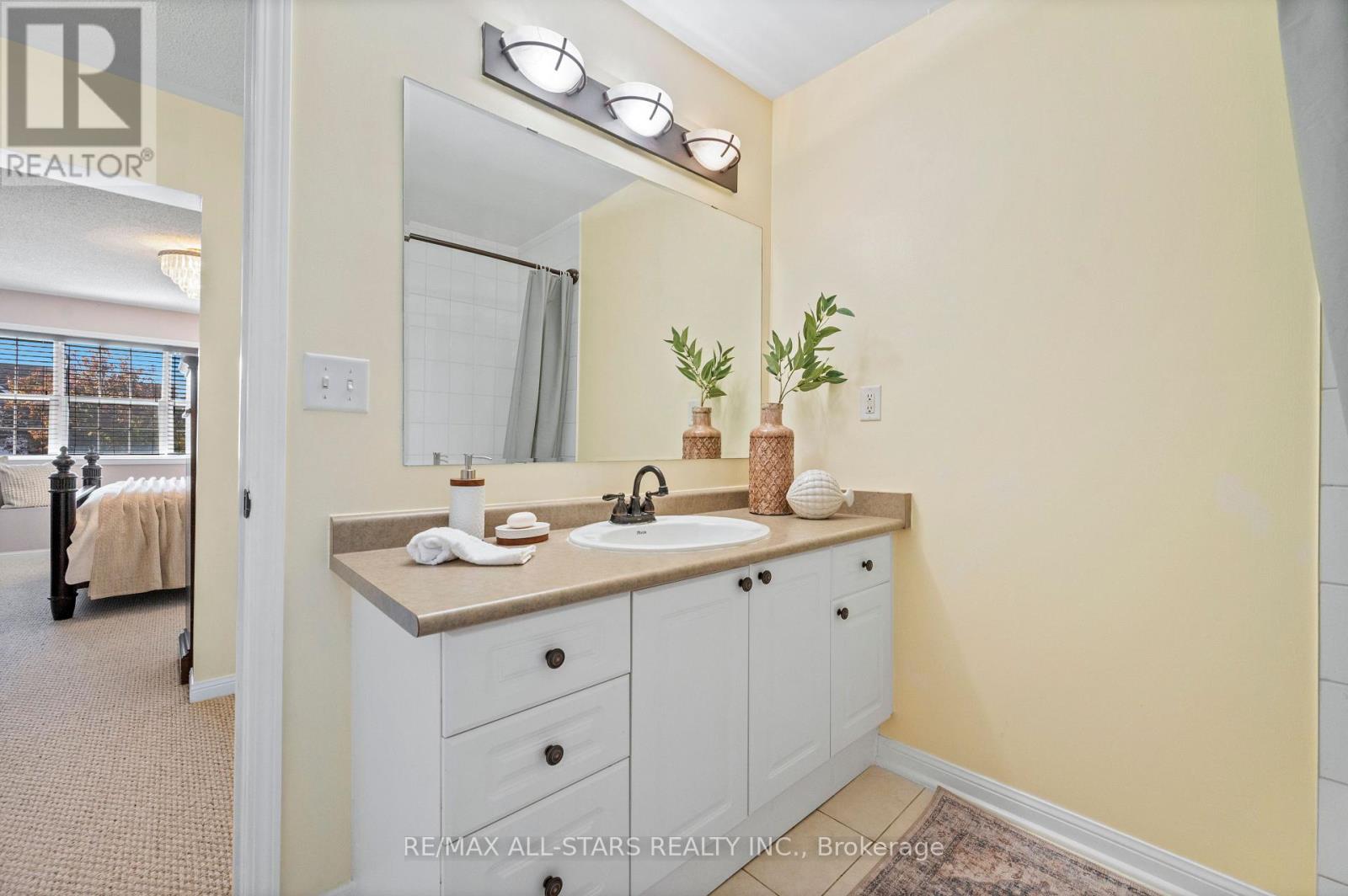 1549 Evans Terrace, Milton, Ontario  L9T 5J4 - Photo 27 - W12514780