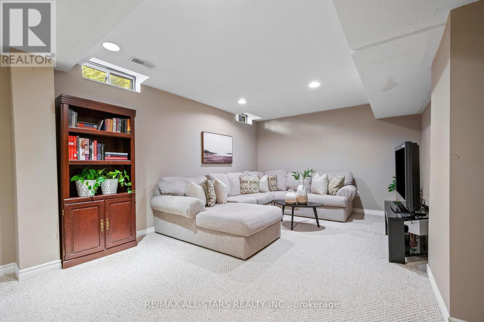 1549 Evans Terrace, Milton, Ontario  L9T 5J4 - Photo 37 - W12514780