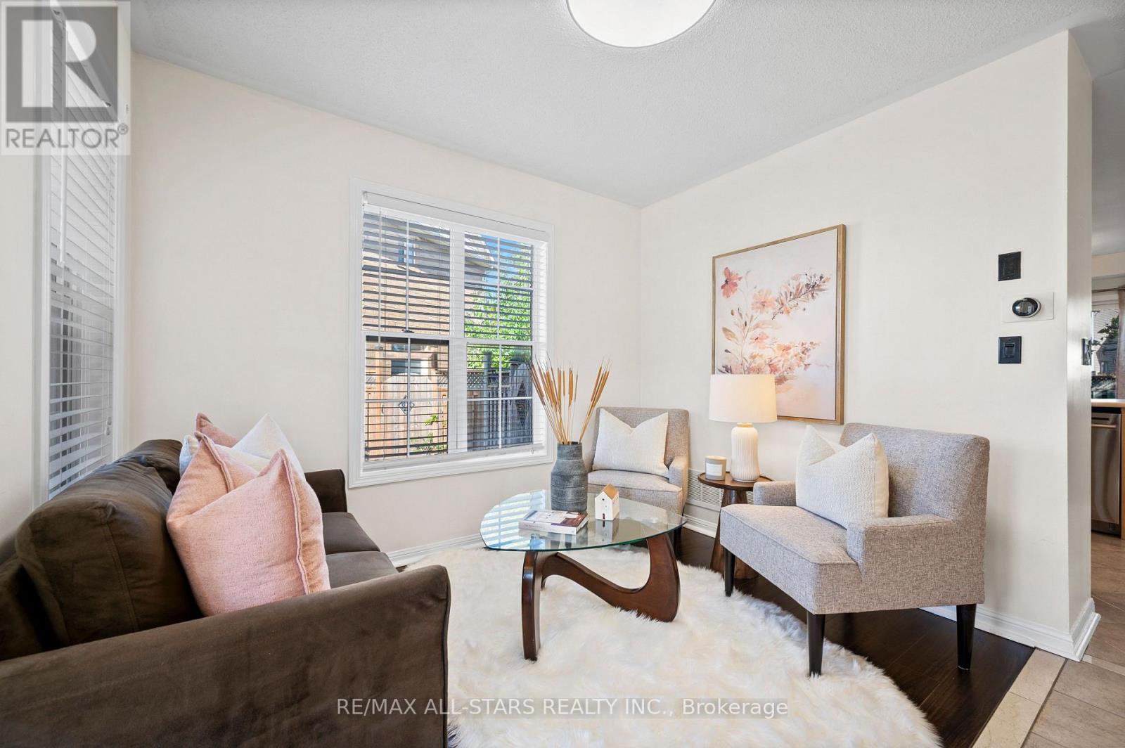 1549 Evans Terrace, Milton, Ontario  L9T 5J4 - Photo 7 - W12514780