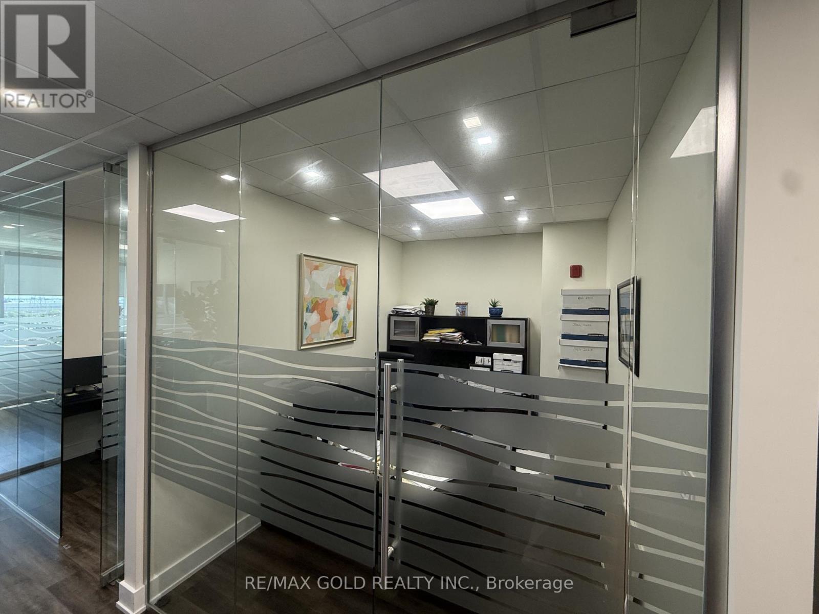 218 Export Boulevard, Mississauga, Ontario  L5S 1Y4 - Photo 5 - W12514792