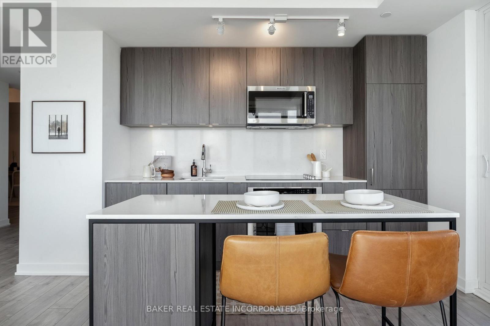 1205 - 220 Missinnihe Way, Mississauga, Ontario  L5H 0A9 - Photo 10 - W12514796