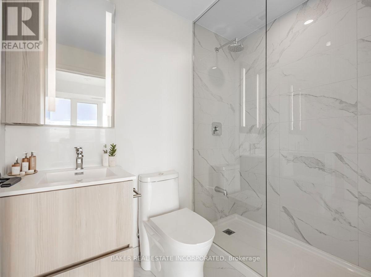 808 - 220 Missinnihe Way, Mississauga, Ontario  L5H 0A9 - Photo 6 - W12514802