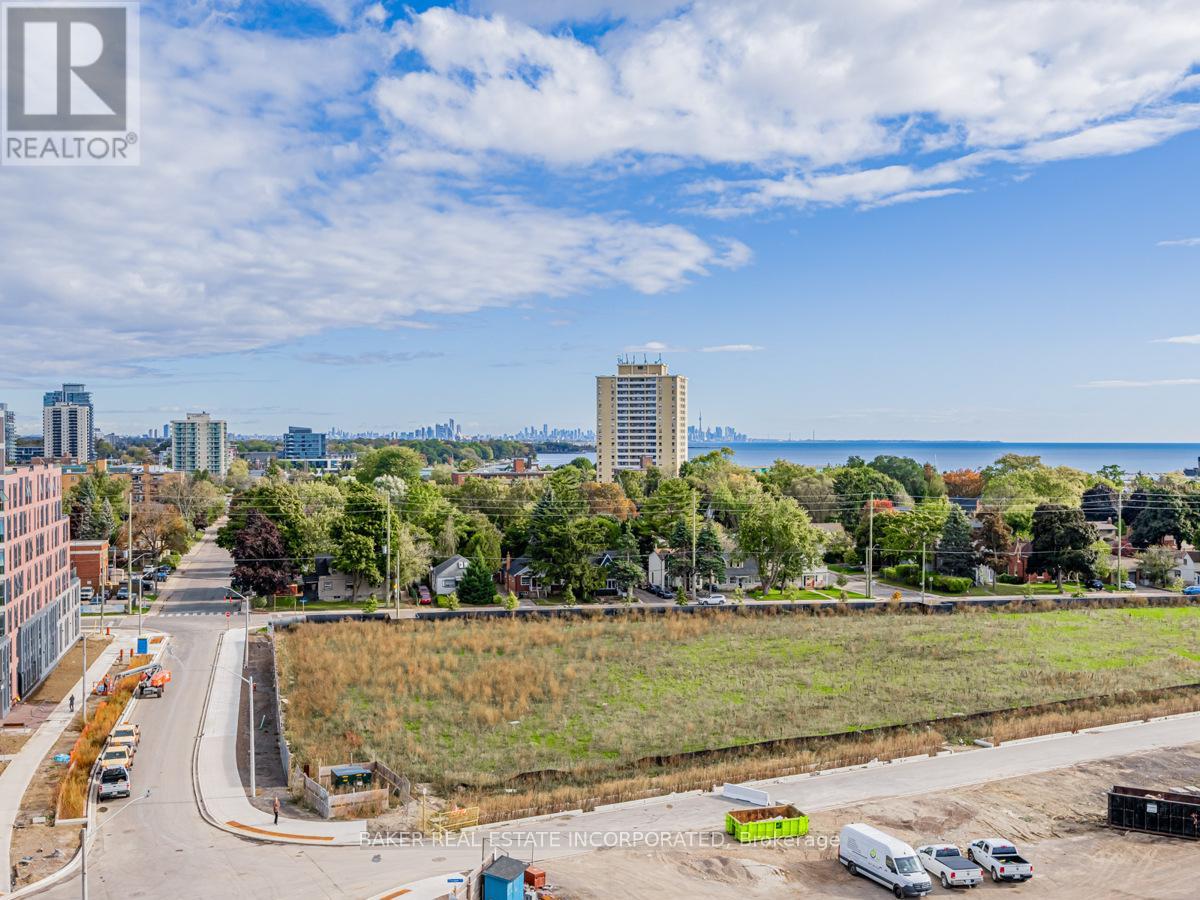 808 - 220 Missinnihe Way, Mississauga, Ontario  L5H 0A9 - Photo 7 - W12514802