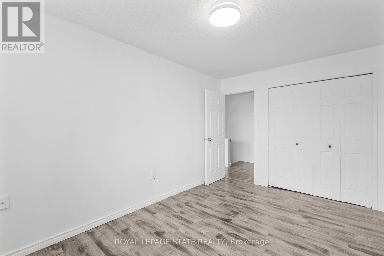 308 - 1050 Stainton Drive, Mississauga, Ontario  L5C 2T7 - Photo 11 - W12514820