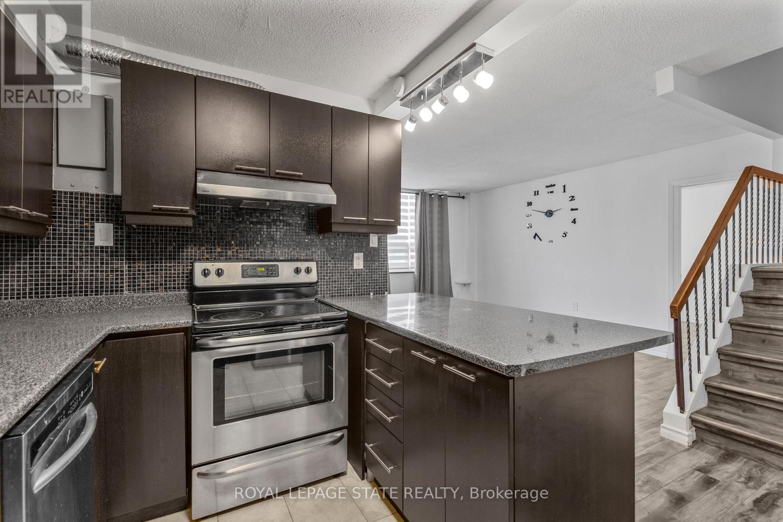 308 - 1050 Stainton Drive, Mississauga, Ontario  L5C 2T7 - Photo 21 - W12514820