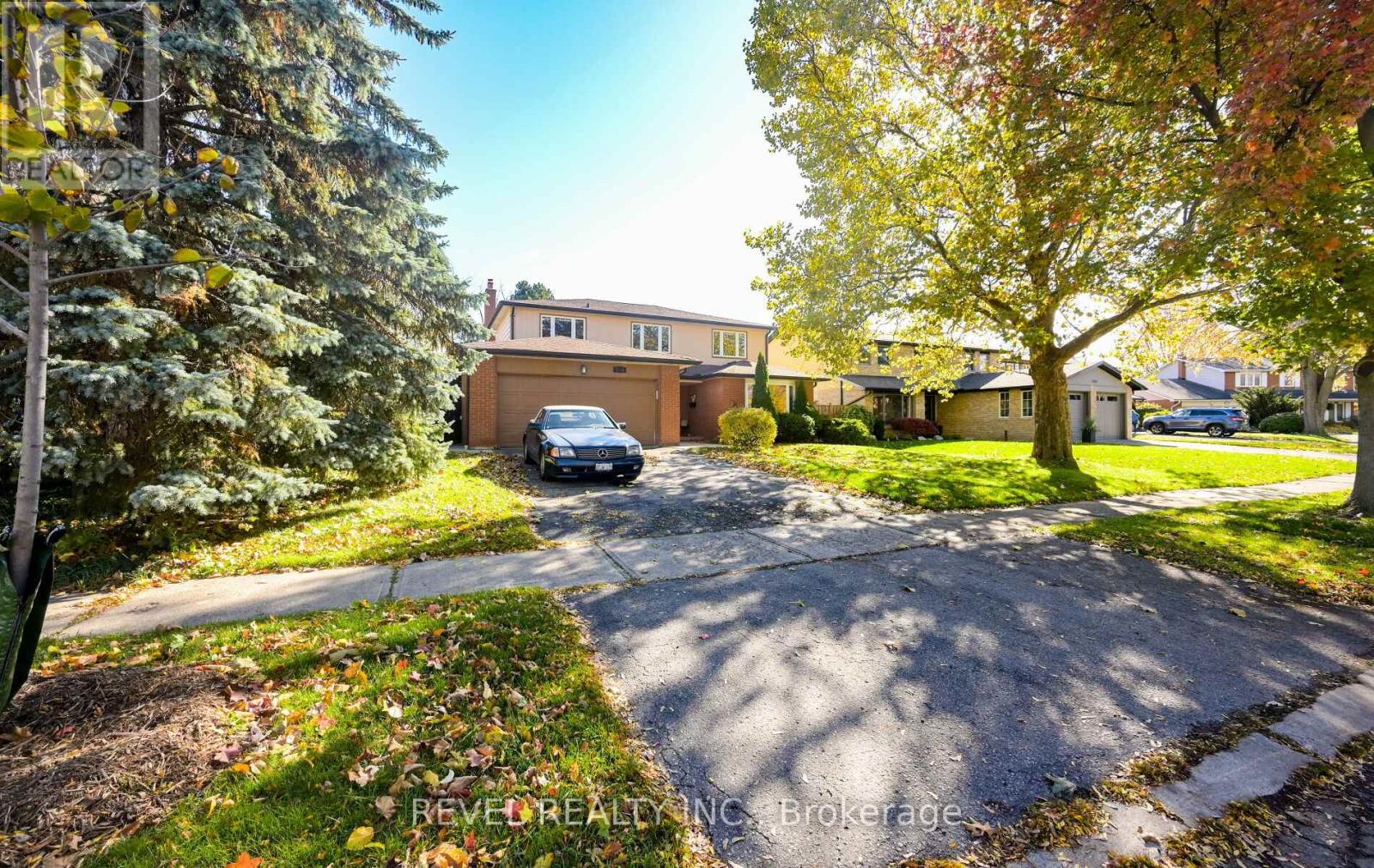 1034 FREDONIA DRIVE, Mississauga, Ontario