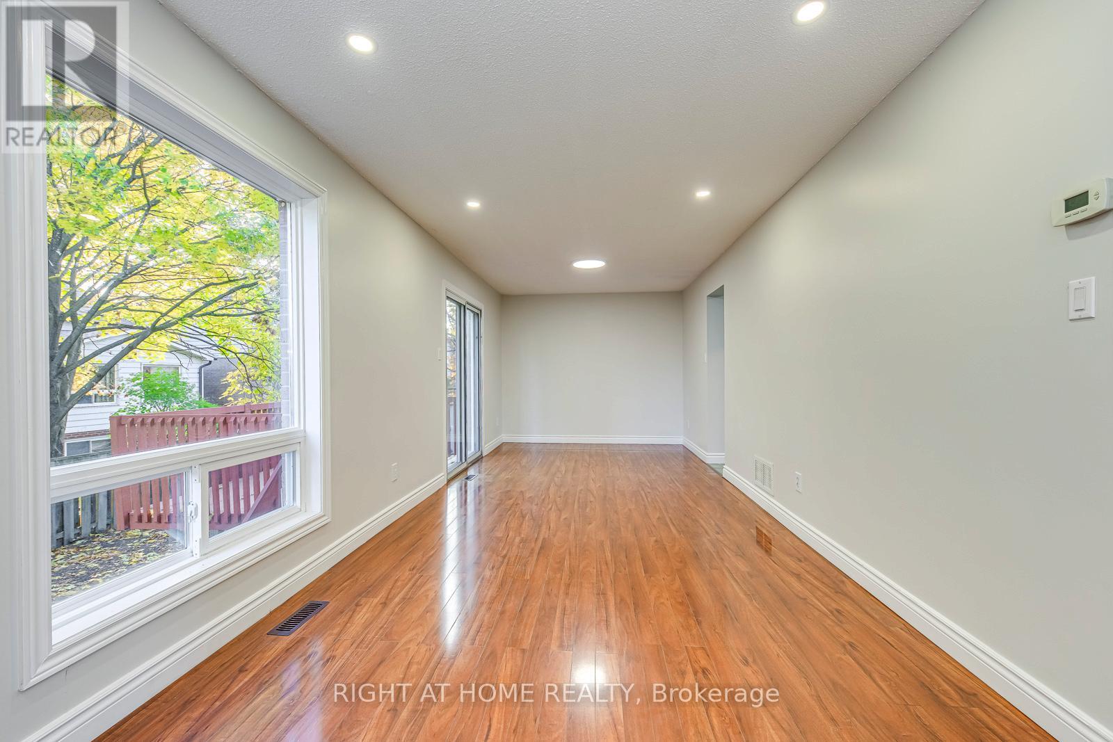 4190 Squire Court, Mississauga, Ontario  L5B 2Y3 - Photo 16 - W12514884