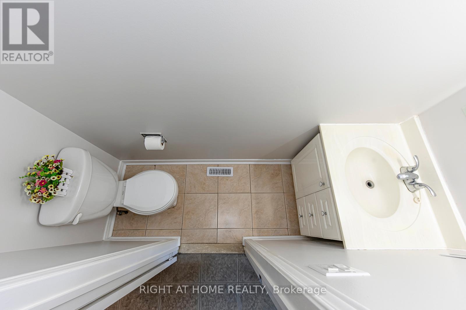 4190 Squire Court, Mississauga, Ontario  L5B 2Y3 - Photo 17 - W12514884