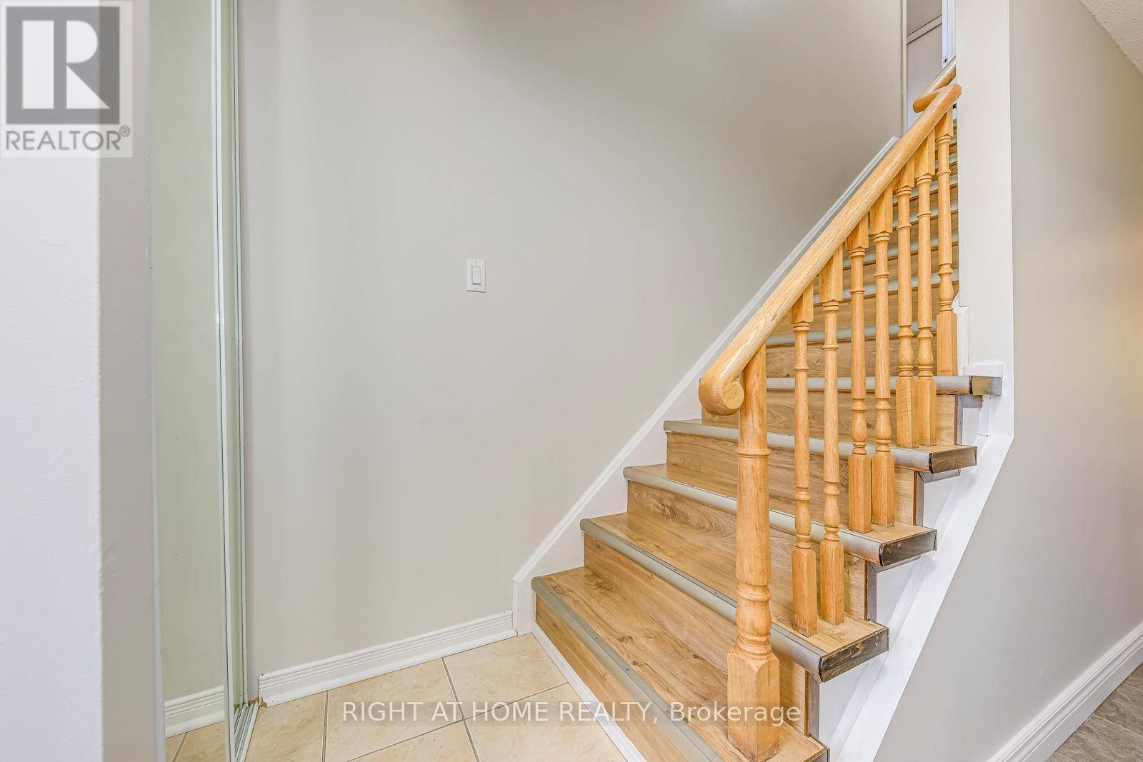 4190 Squire Court, Mississauga, Ontario  L5B 2Y3 - Photo 18 - W12514884