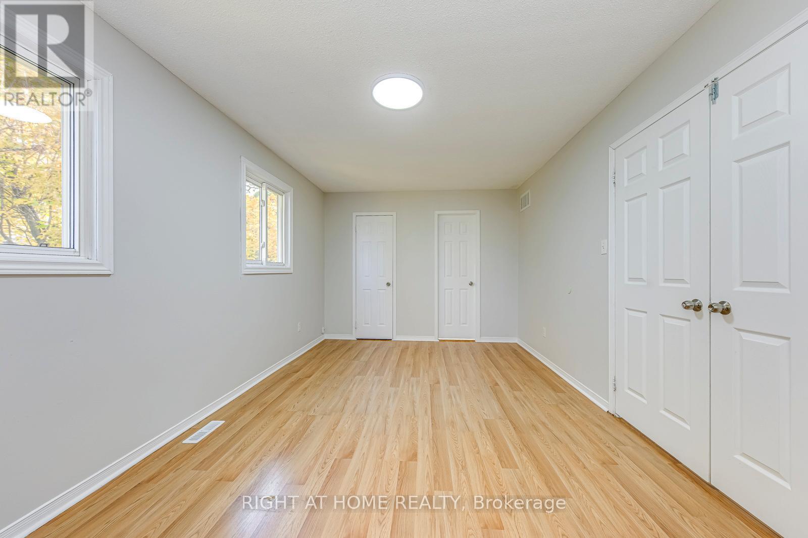 4190 Squire Court, Mississauga, Ontario  L5B 2Y3 - Photo 21 - W12514884