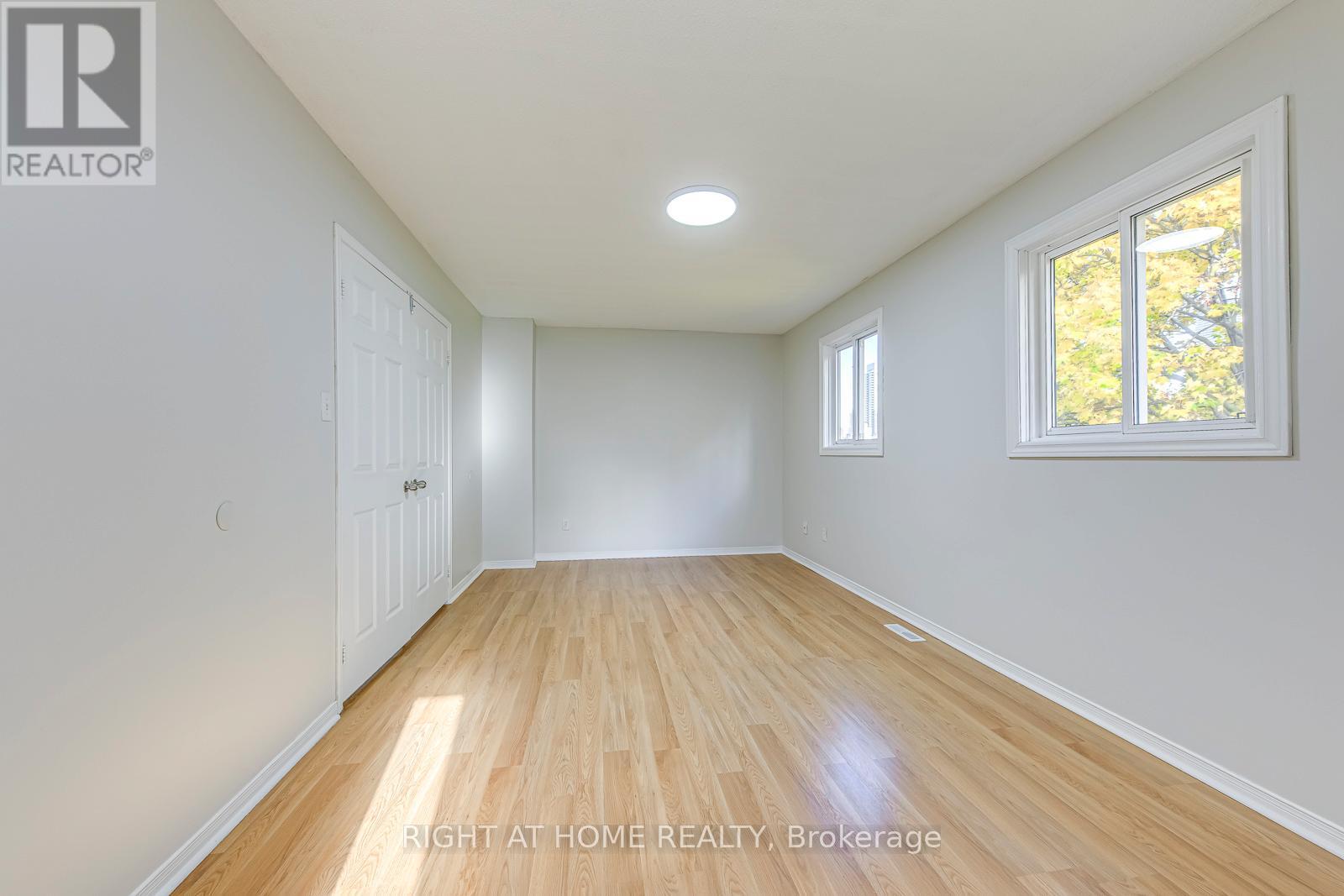 4190 Squire Court, Mississauga, Ontario  L5B 2Y3 - Photo 22 - W12514884