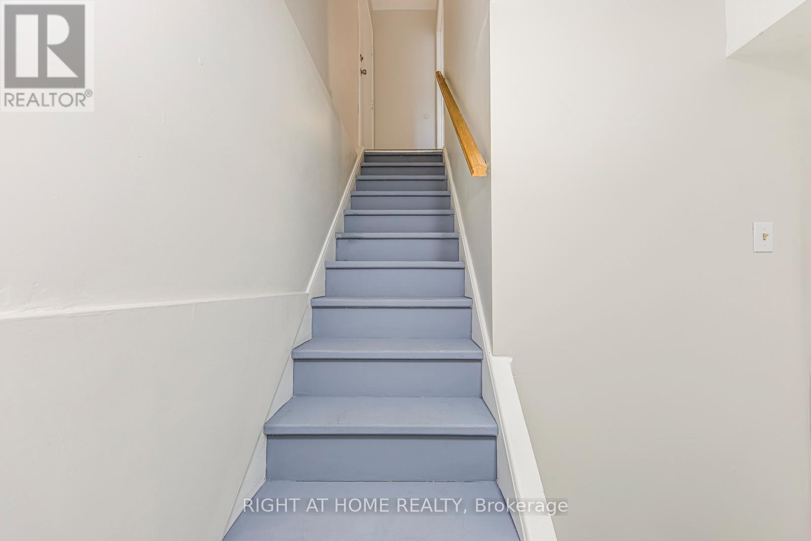 4190 Squire Court, Mississauga, Ontario  L5B 2Y3 - Photo 30 - W12514884