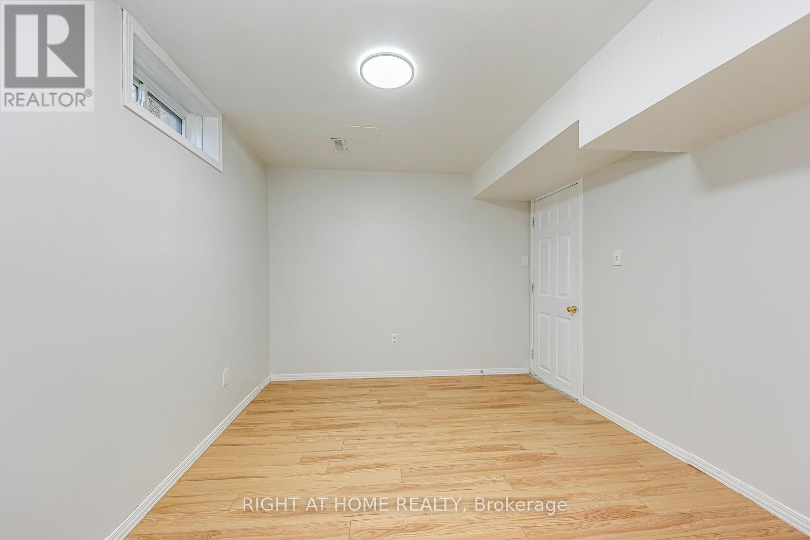 4190 Squire Court, Mississauga, Ontario  L5B 2Y3 - Photo 37 - W12514884