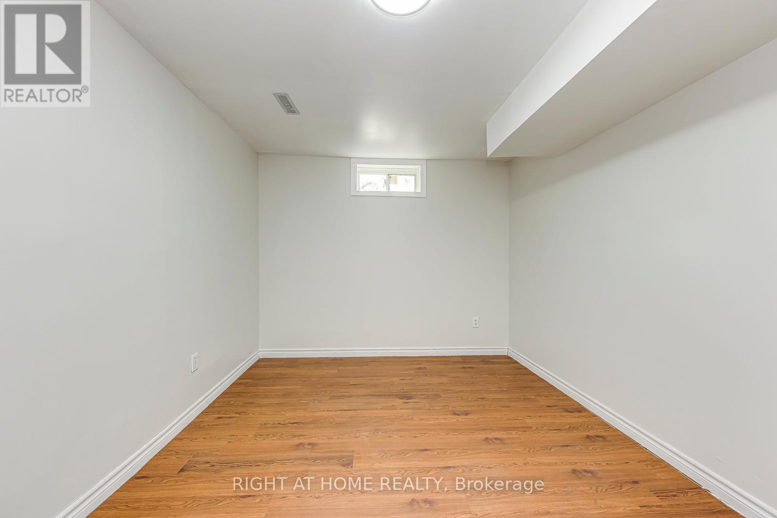 4190 Squire Court, Mississauga, Ontario  L5B 2Y3 - Photo 38 - W12514884