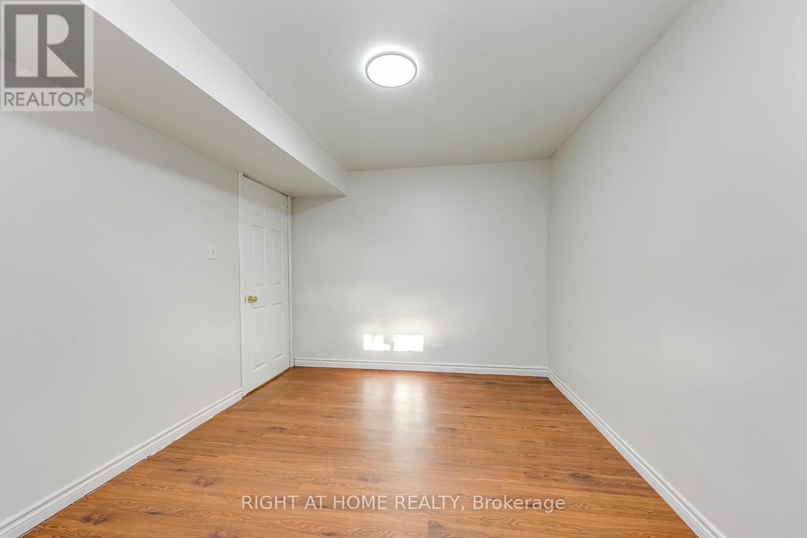 4190 Squire Court, Mississauga, Ontario  L5B 2Y3 - Photo 39 - W12514884