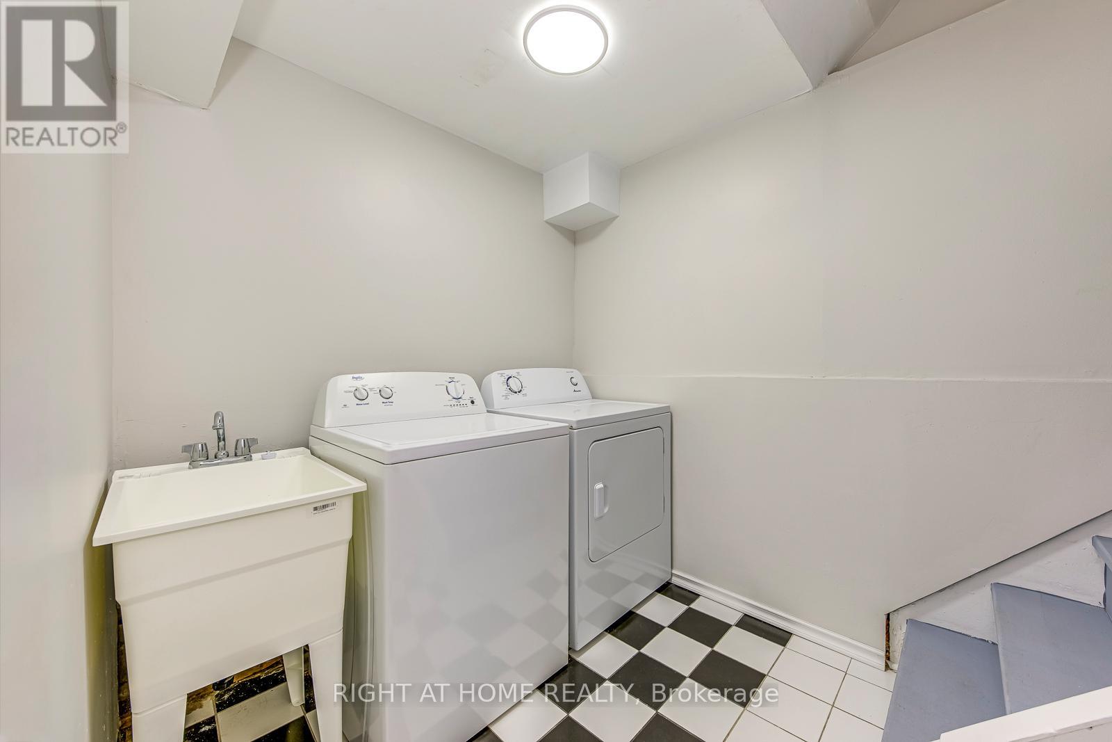 4190 Squire Court, Mississauga, Ontario  L5B 2Y3 - Photo 41 - W12514884