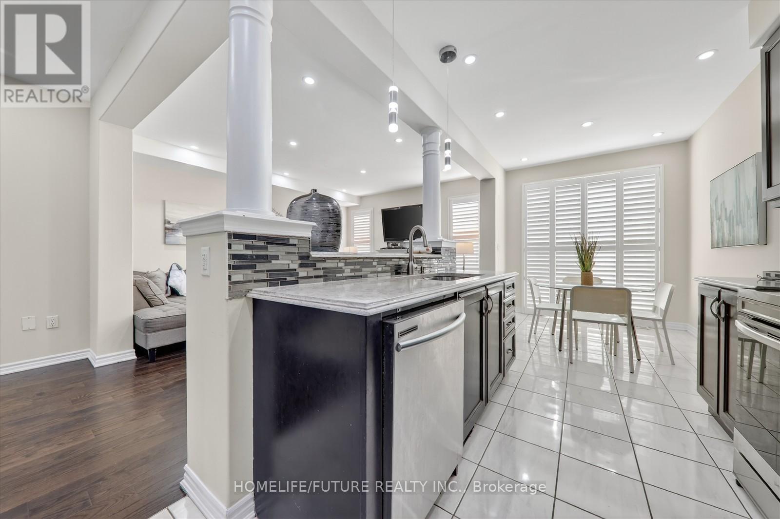 1010 Dashwood Court, Pickering, Ontario L1V 2P8 - Photo 14 - E12513666