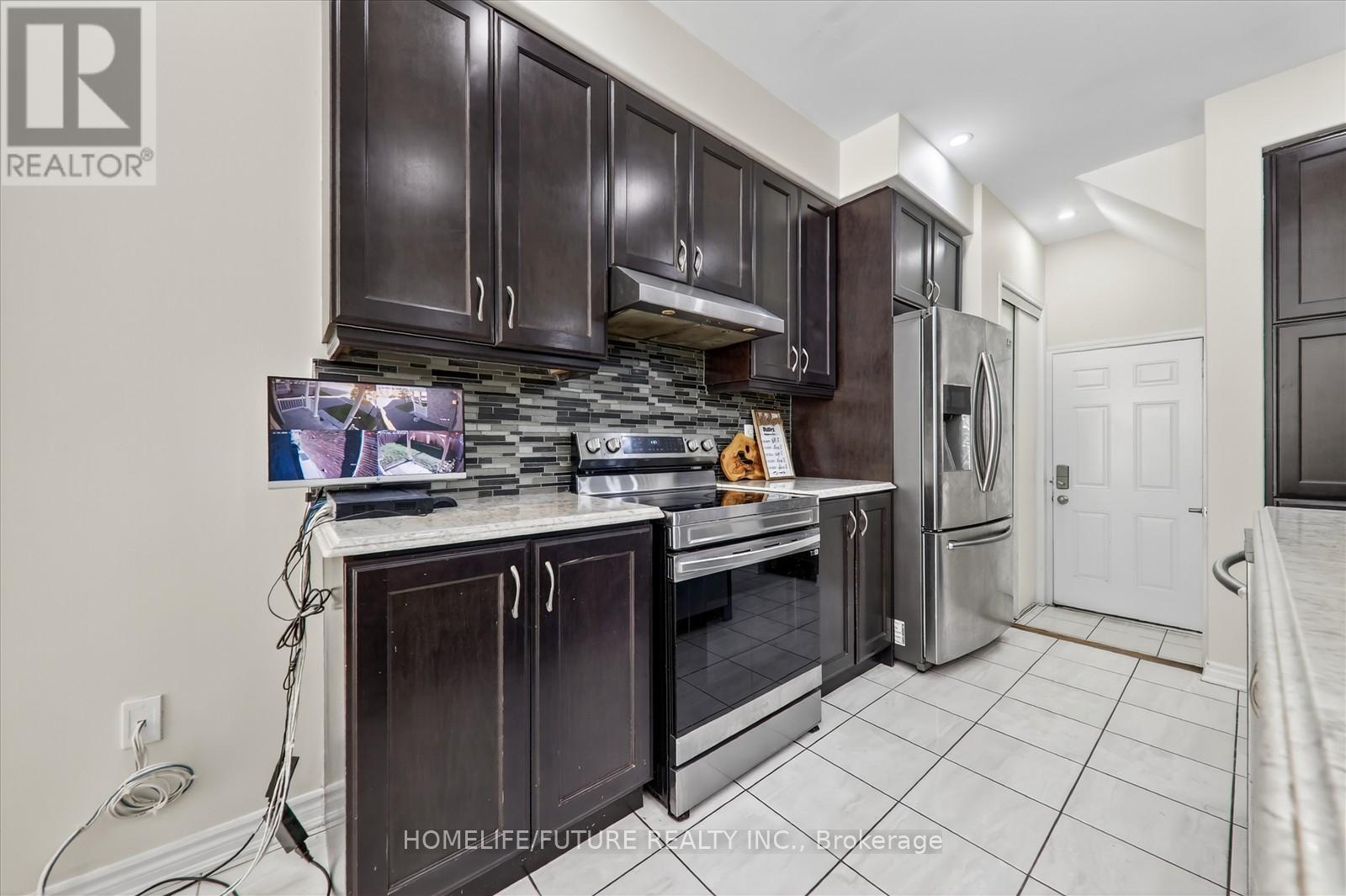 1010 Dashwood Court, Pickering, Ontario L1V 2P8 - Photo 16 - E12513666