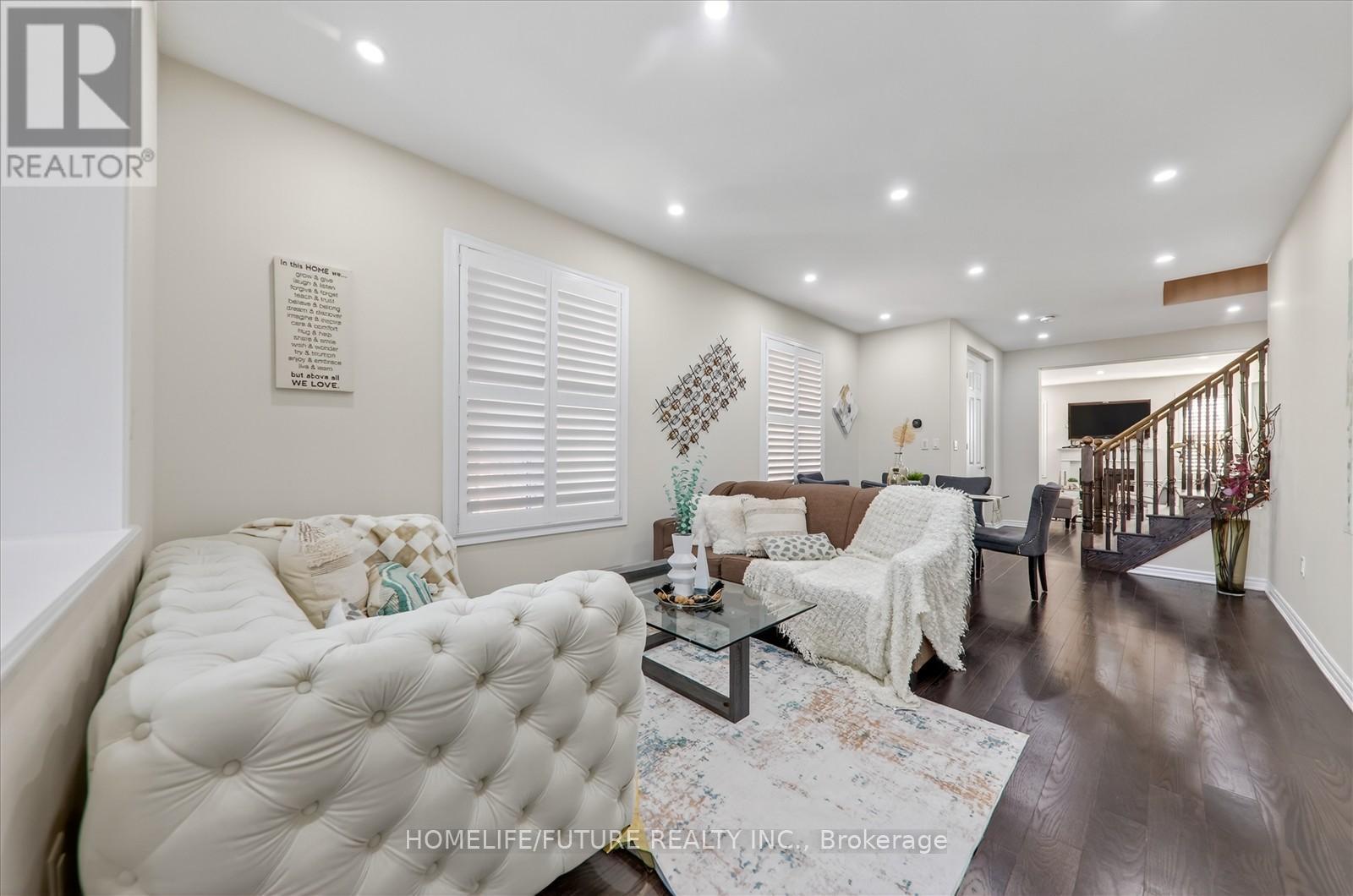 1010 Dashwood Court, Pickering, Ontario L1V 2P8 - Photo 6 - E12513666