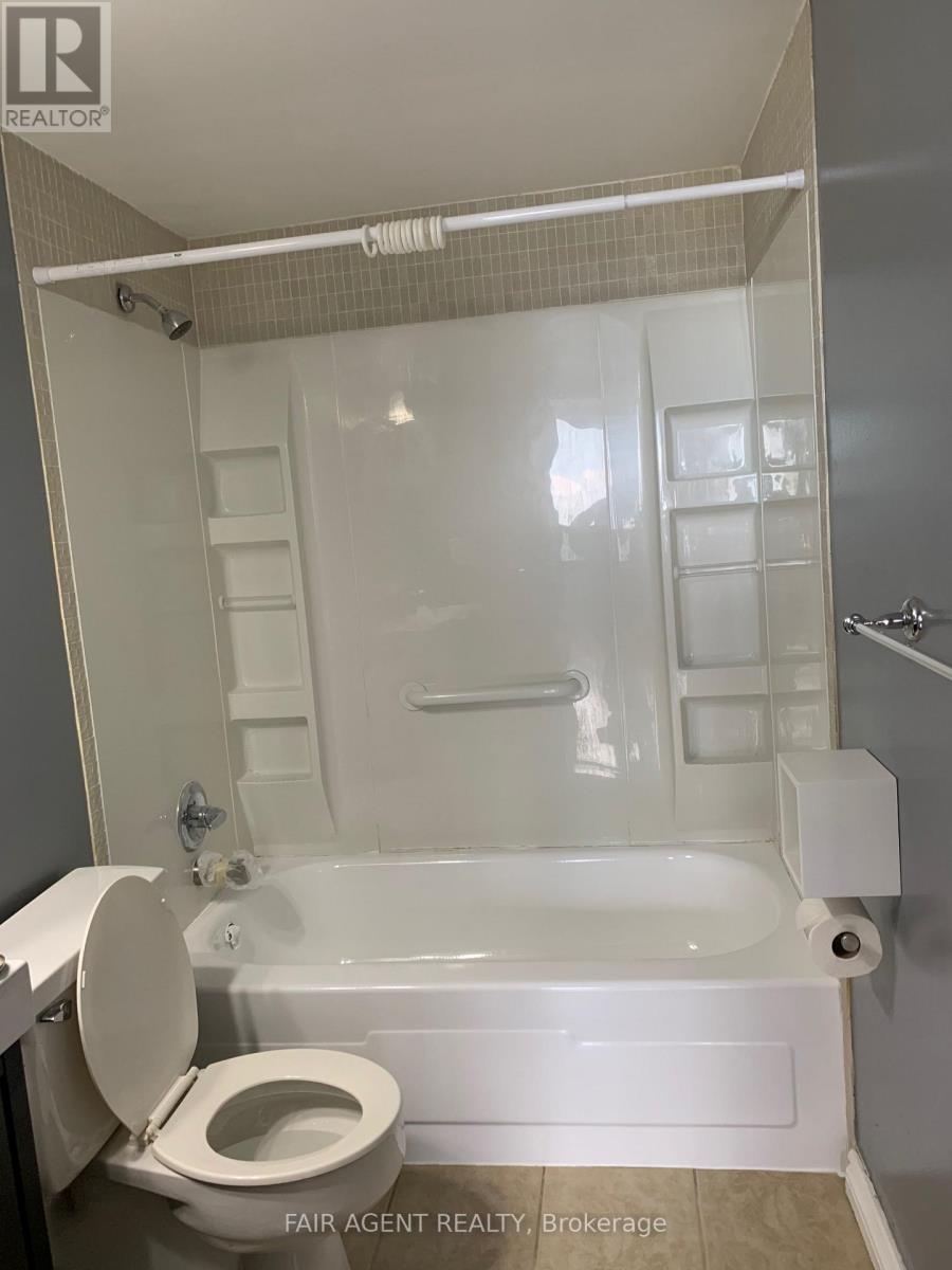 1808 - 20 Mississauga Valley Boulevard, Mississauga, Ontario  L5A 3S1 - Photo 11 - W12513108