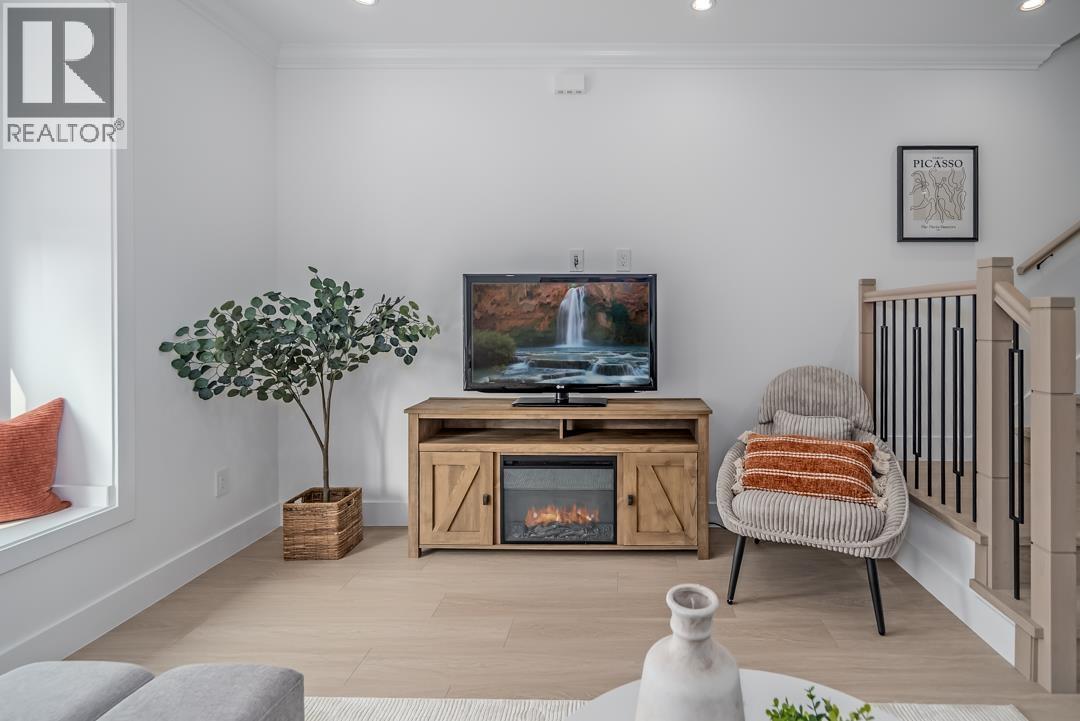 4 22811 Mclean Avenue, Richmond, British Columbia  V6V 0B8 - Photo 3 - R3065226