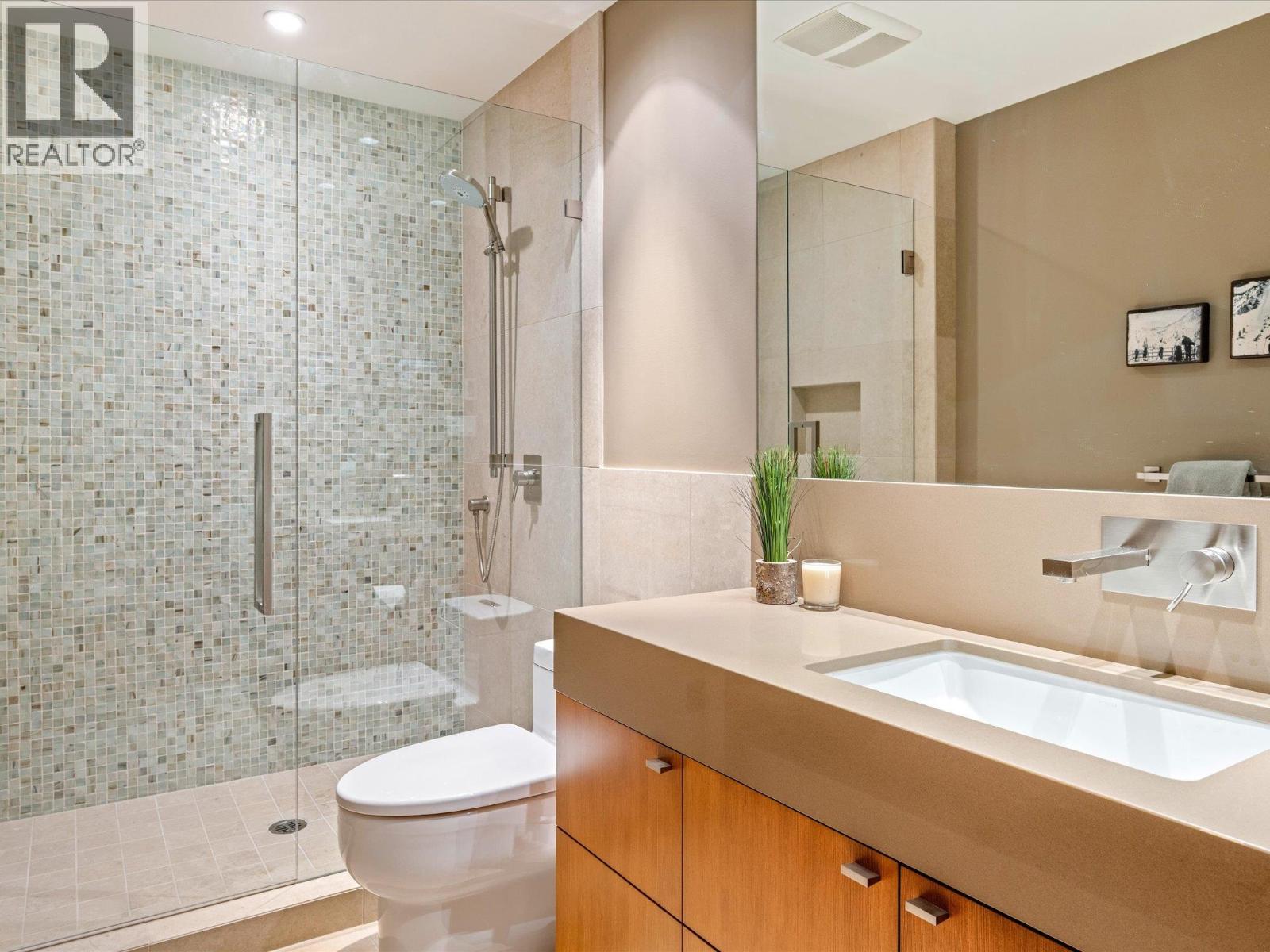 18 4628 Blackcomb Way, Whistler, British Columbia  V0N 1B4 - Photo 11 - R3065240