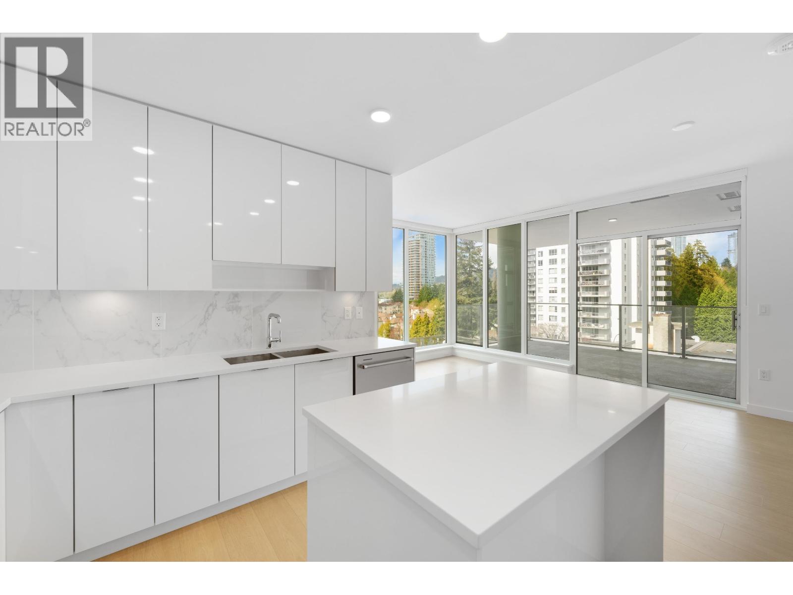 608 555 Sydney Avenue, Coquitlam, British Columbia V3K 0G5 - Photo 24 - R3065269