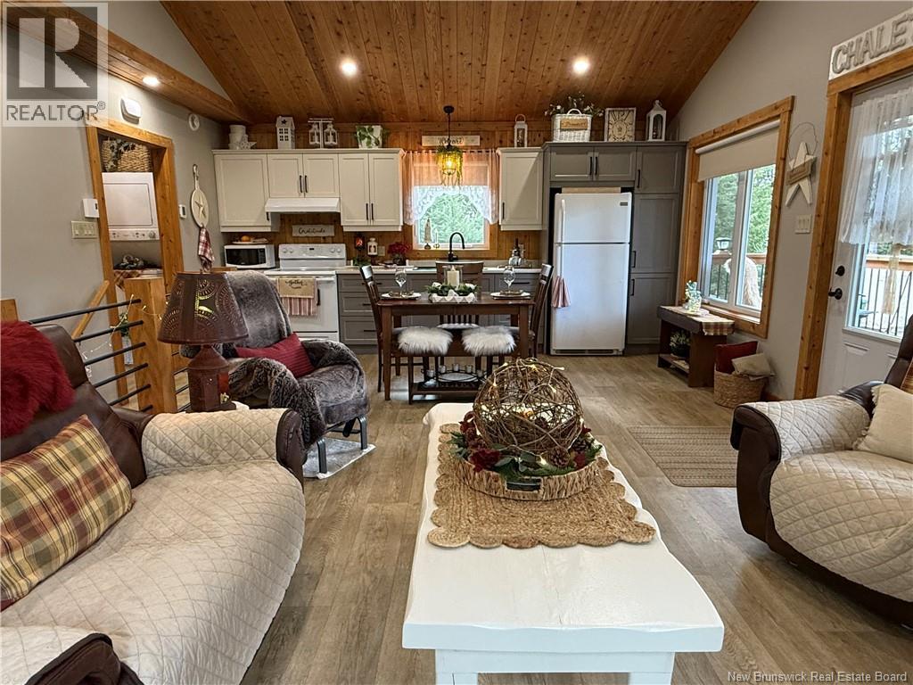 101 Coombes Road, Grand-Sault/grand Falls, New Brunswick  E7E 2P8 - Photo 9 - NB129655