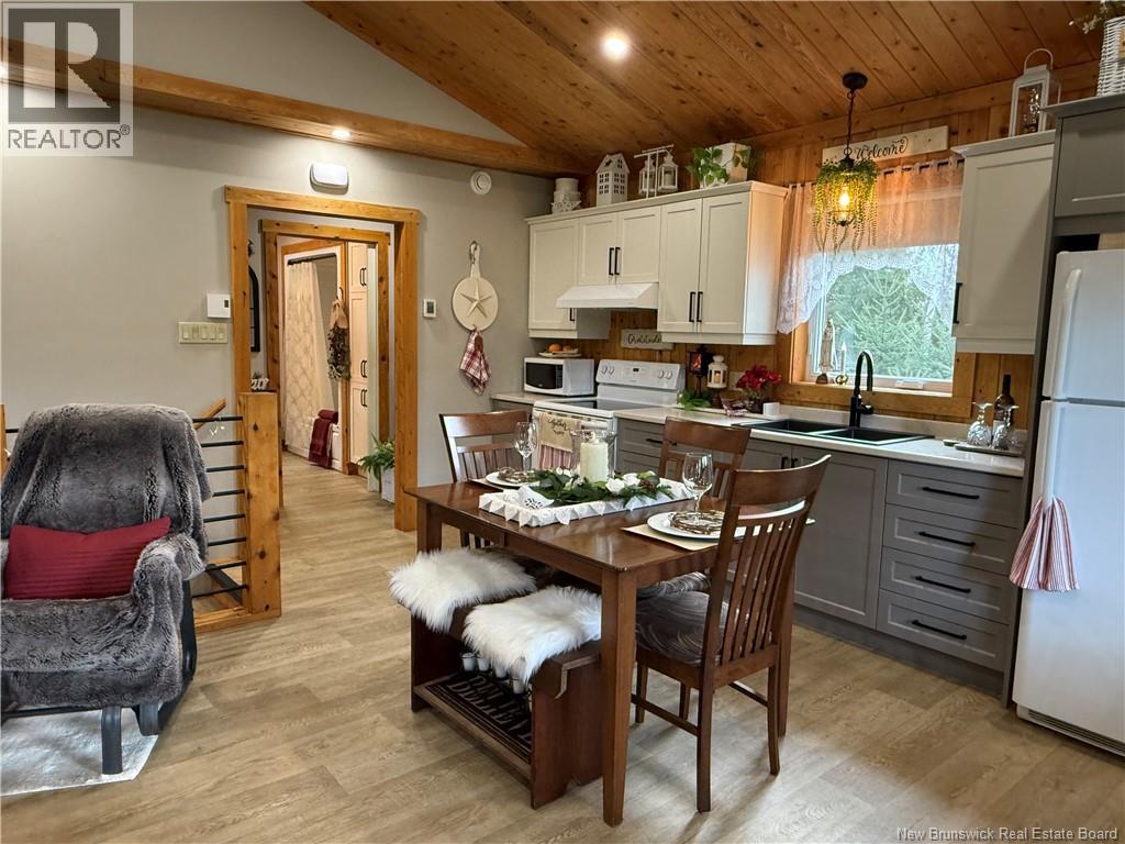 101 Coombes Road, Grand-Sault/grand Falls, New Brunswick  E7E 2P8 - Photo 8 - NB129655