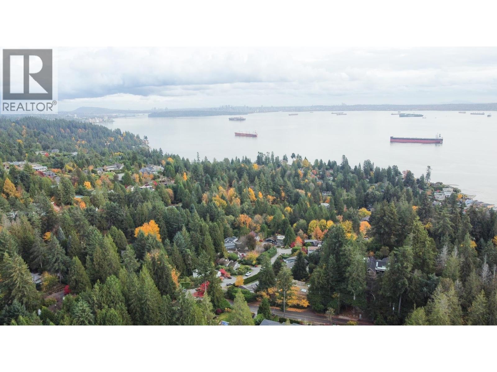 4670 Willow Creek Road, West Vancouver, British Columbia V7W 1C2 - Photo 3 - R3065264