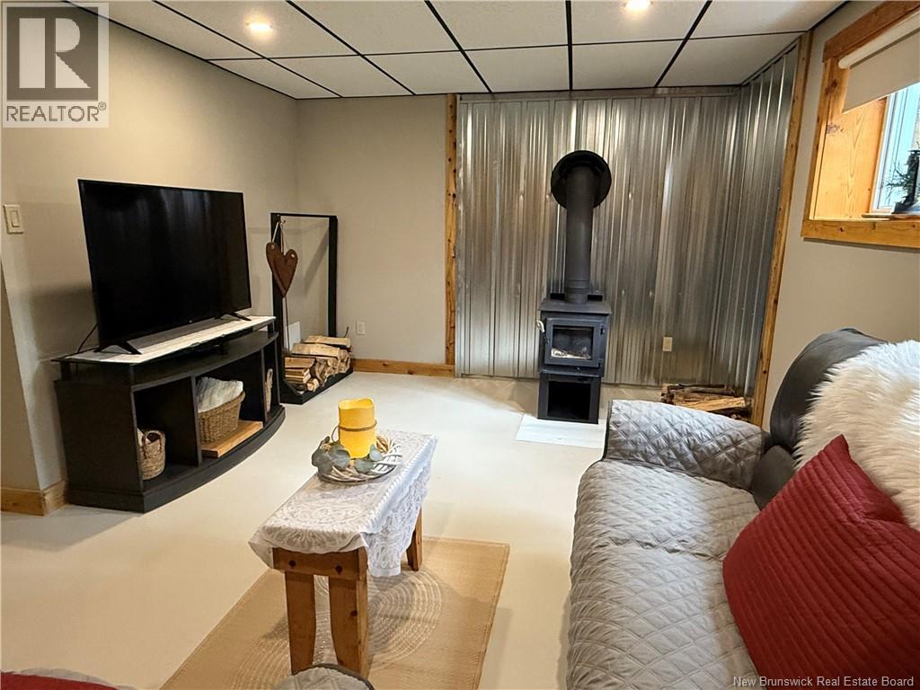 101 Coombes Road, Grand-Sault/grand Falls, New Brunswick  E7E 2P8 - Photo 35 - NB129655