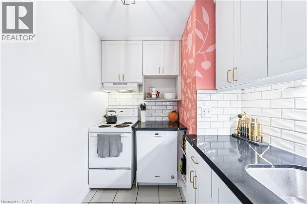 114 Vaughan Road Unit# 103, Toronto, Ontario  M6C 2M1 - Photo 29 - 40778313