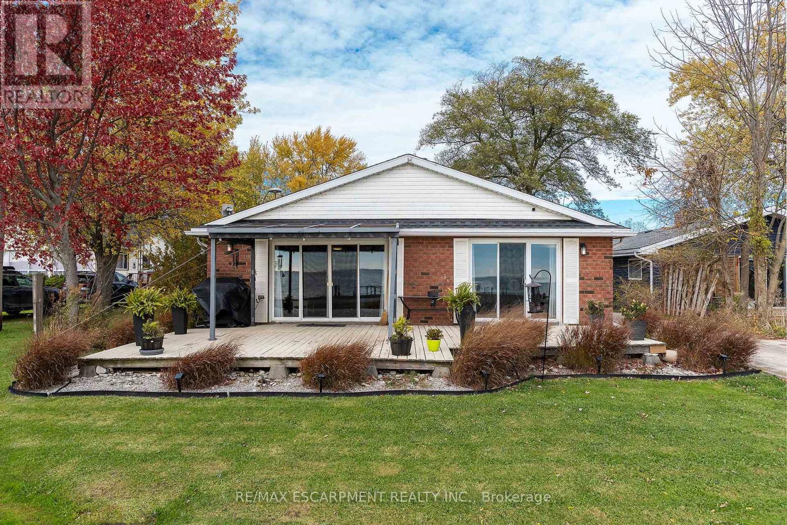 577 Edgewater Place, Haldimand, Ontario  N1A 2W8 - Photo 2 - X12514776