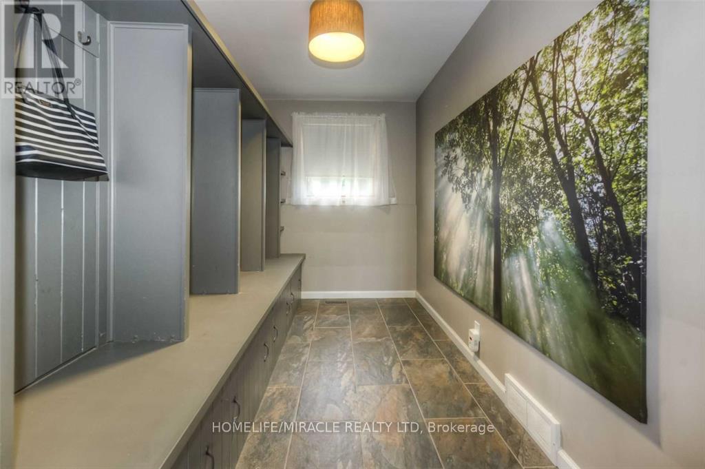 34 Hudson Crescent, Kitchener, Ontario  N2B 2V8 - Photo 7 - X12514784