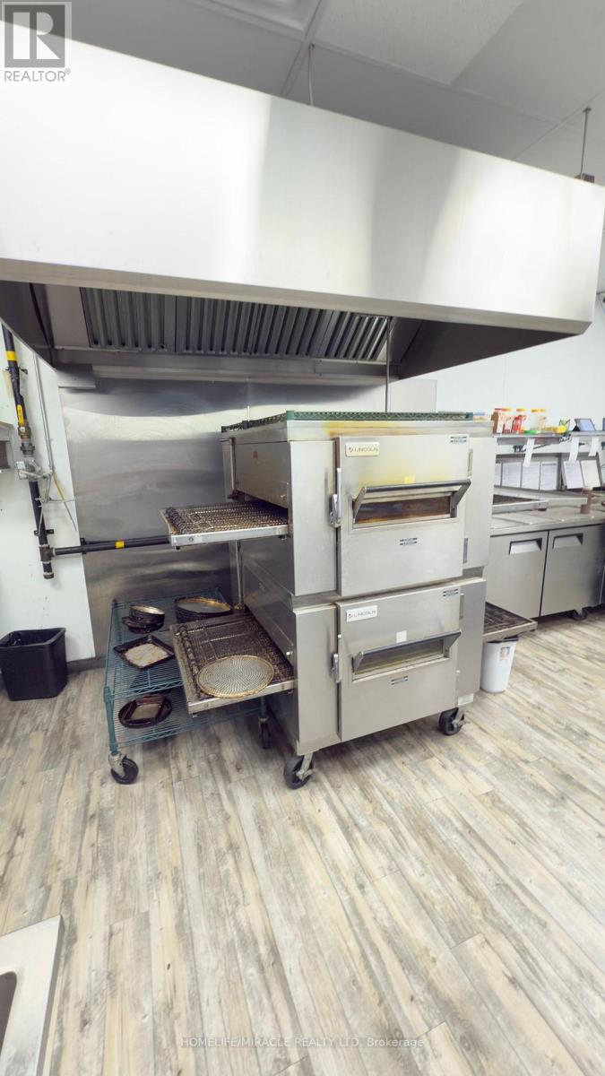 110a - 545 Hespeler Road, Cambridge, Ontario  N1R 6J2 - Photo 3 - X12514790