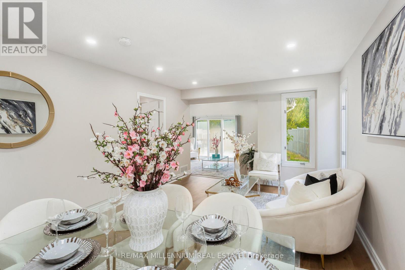 Upper - 61 Mistywood Drive, Hamilton, Ontario  L8J 2N7 - Photo 20 - X12514794