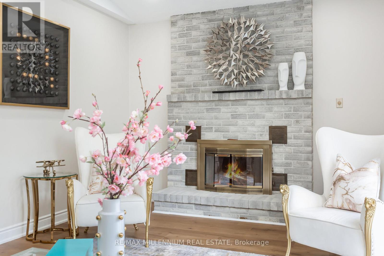 Upper - 61 Mistywood Drive, Hamilton, Ontario  L8J 2N7 - Photo 23 - X12514794