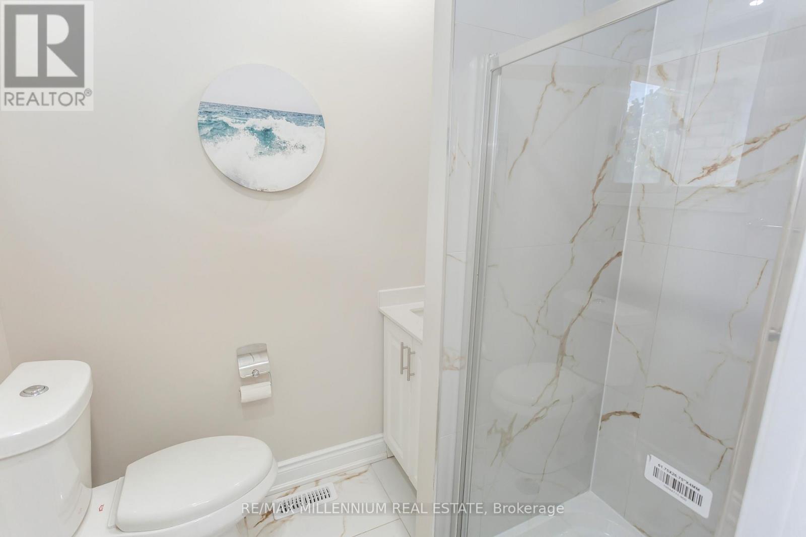 Upper - 61 Mistywood Drive, Hamilton, Ontario  L8J 2N7 - Photo 27 - X12514794